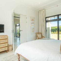 Noordhoek Hideaways | The Lakehouse Retreat