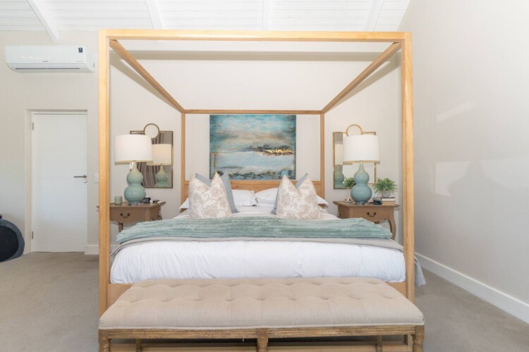 Noordhoek Hideaways | Waterlilly